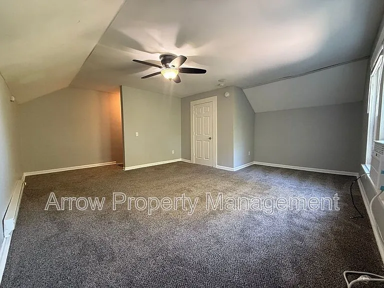 2800 P St #5 — Photo 12