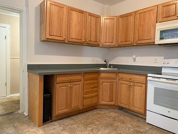 Newly Renovated Kitchen