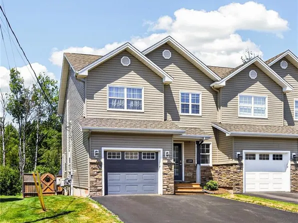 259 Dolbeau St, Dieppe, NB E1A 6W1