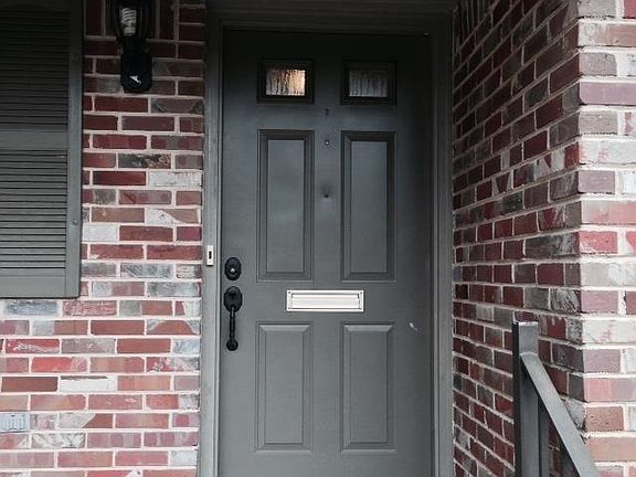 3rd image of 1892 Brenda Ave