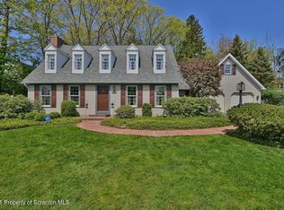 1408 Spyglass Ln, Clarks Summit, PA 18411