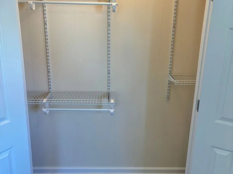 314 Thompson Ave — Photo 12