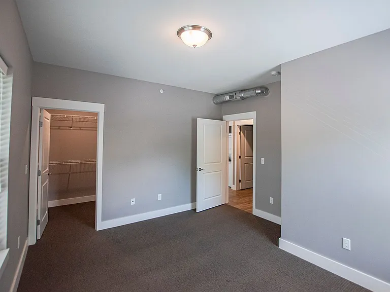 408 S Prairie St — Photo 29