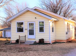 604 Maple St, Perry, OK 73077