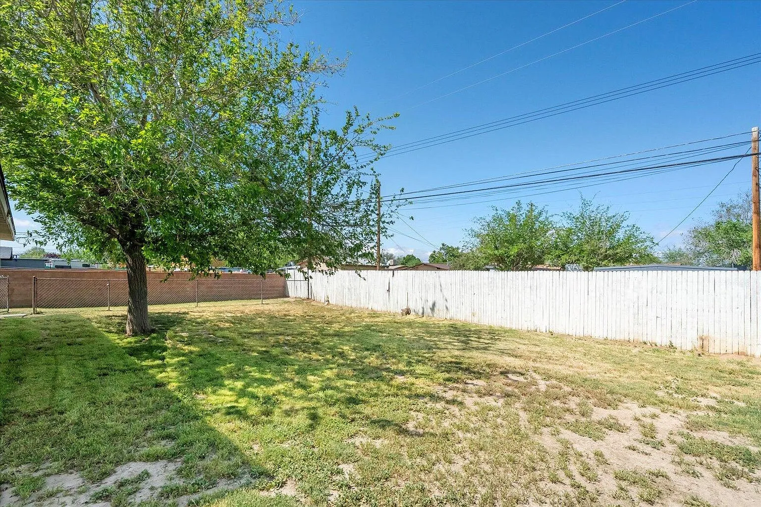 45503 Genoa Ave — Photo 2