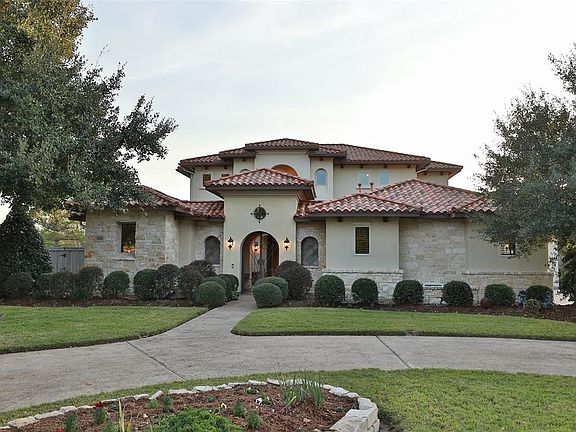 Gorgeous Mediterranean, 5 bed, 4.5 bath with casita and phenomenal back yard.