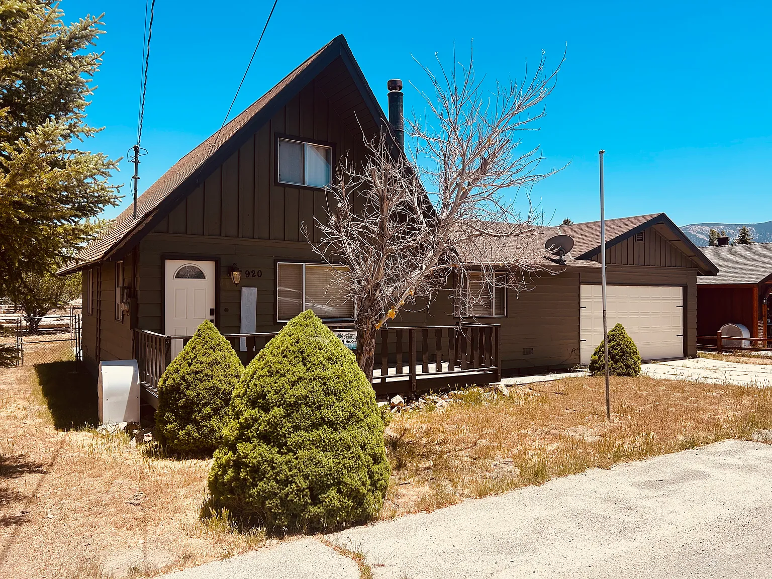 3 bed, 1325 sqft, $2,495 — Photo 1