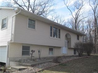 12185 Elk Ridge Pl, New London, MO 63459