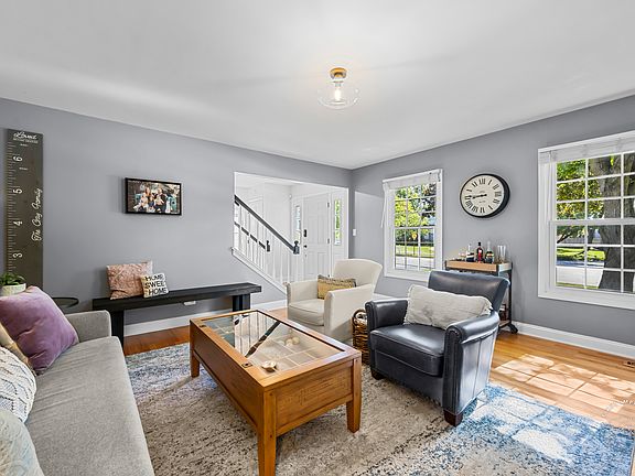 5th image of 1305 Goldenrod Dr