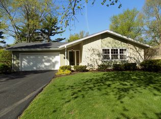 1209 Catalpa Ln, Naperville, IL 60540