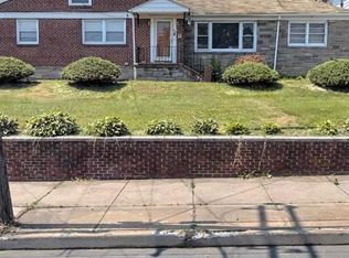 2002 W 9th St, Chester, PA 19013