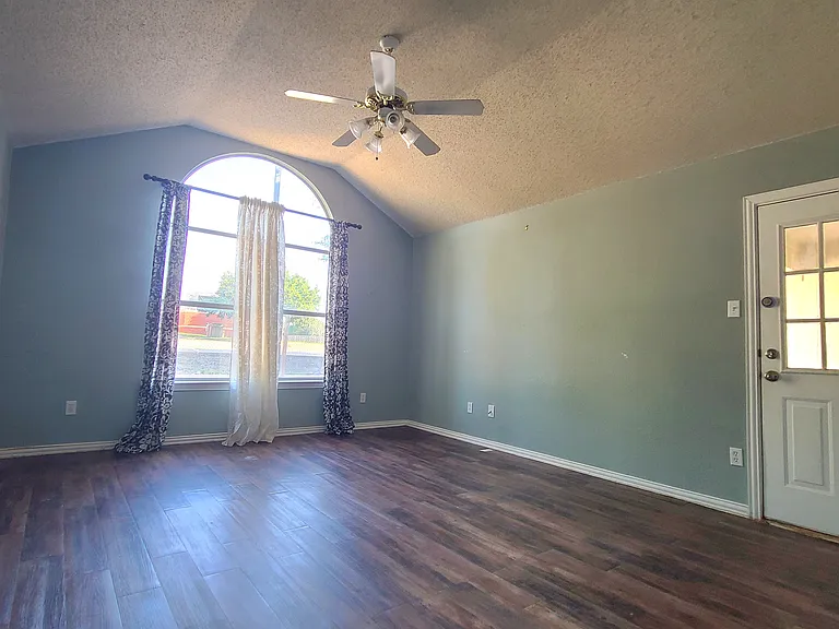 7644 Brittany Pl — Photo 18