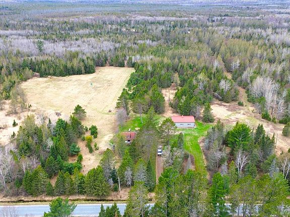 4th image of N10940 Hunting River Rd