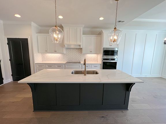 4th image of 2445 N Commerce Rd Lot 8