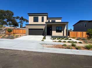 3716 Deauville Pl, Santa Rosa, CA 95403