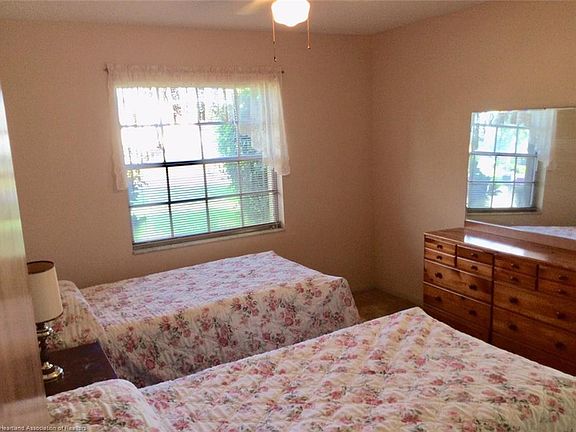 4th image of 110 Parkview Cir