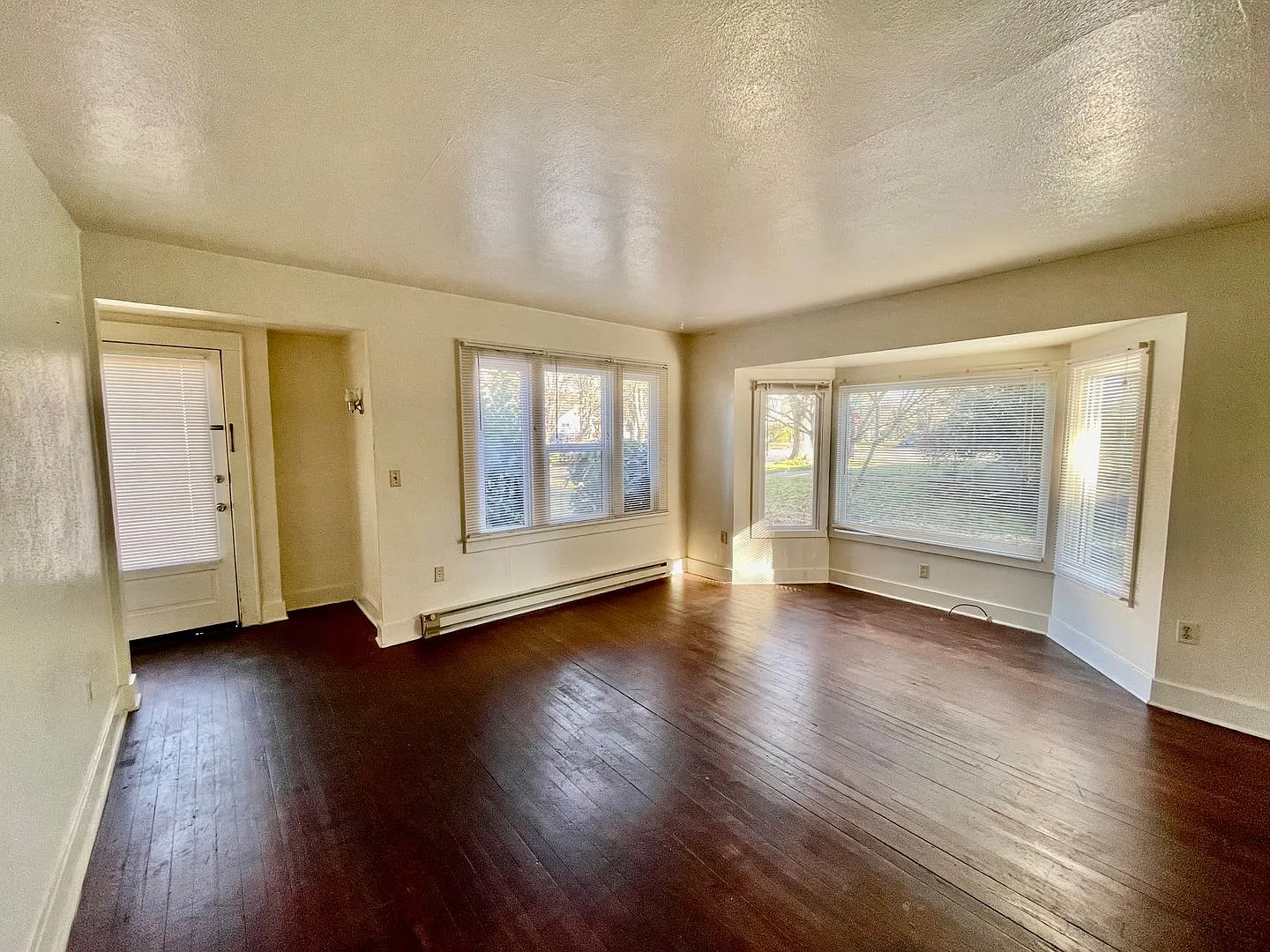 630 W. 10th Avenue — Photo 2