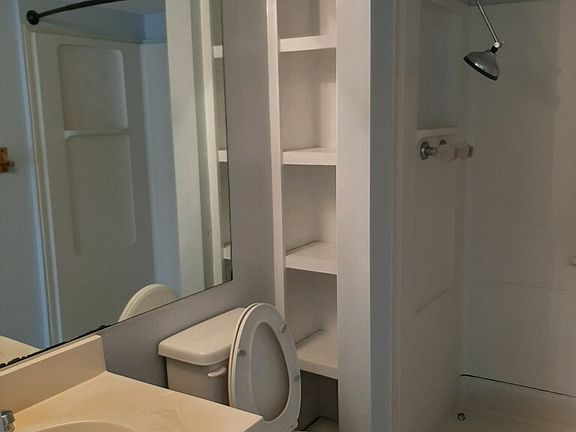 4th image of 3200 Lynnhaven Dr APT 206