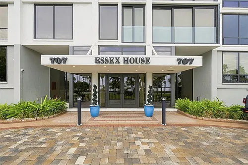 707 S Gulfstream Ave #207 Photo 1