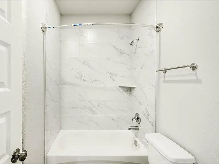 8157 Tate St #B — Photo 19