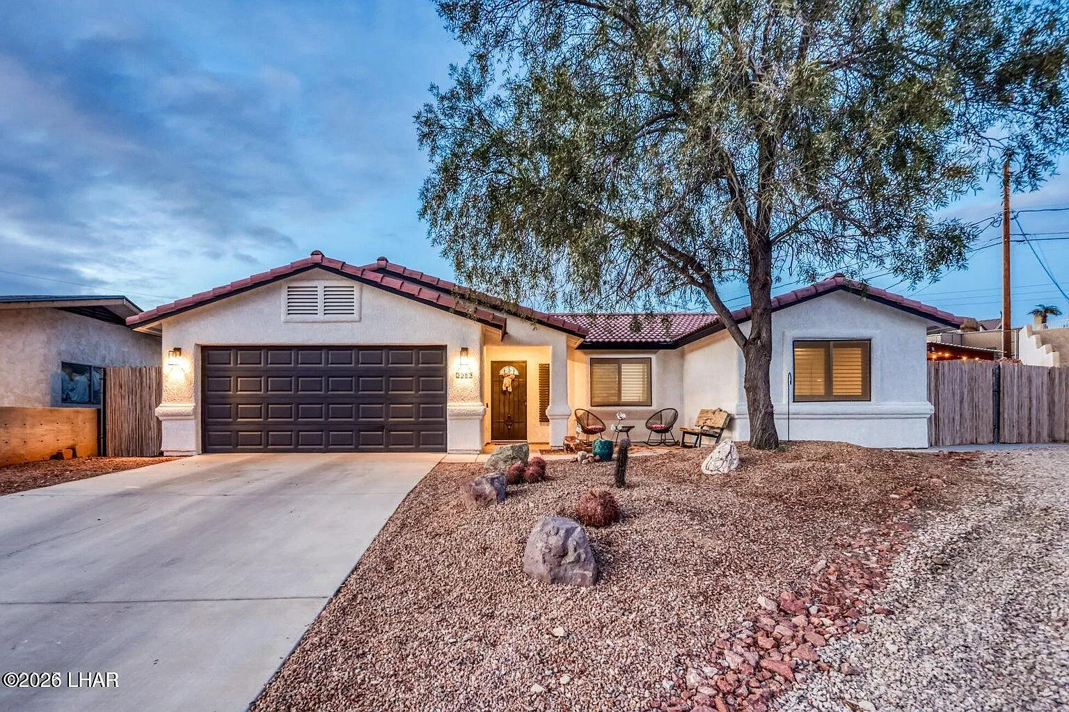 3 bed, 3.0 bath, 1672 sqft, $2,400 — Photo 1