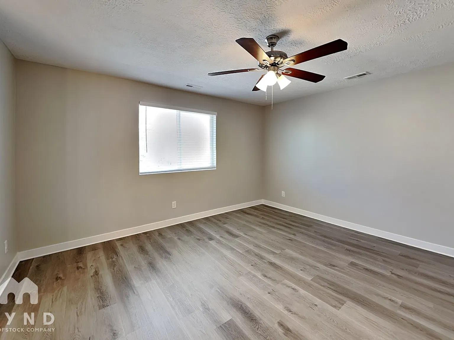 3 bed, 2.5 bath, 1740 sqft, $2,425 — Photo 3