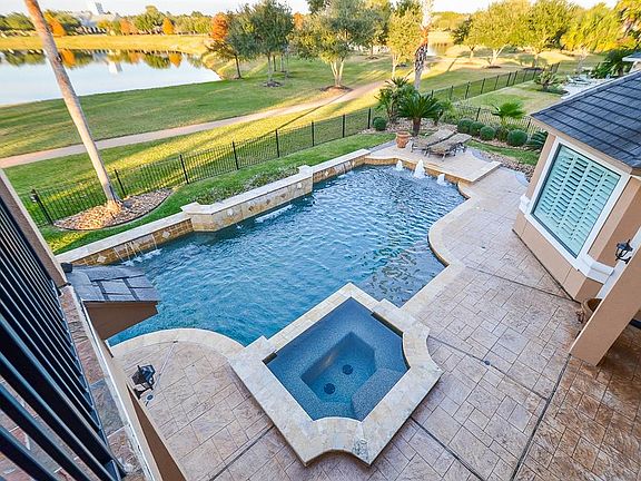 2nd image of 13811 Winding Springs Dr