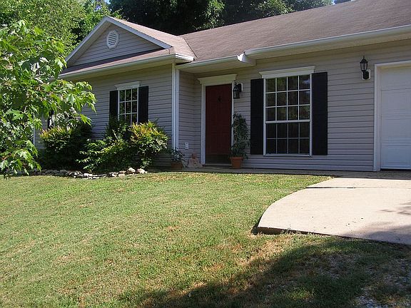2nd image of 16479 Rainbow Dr