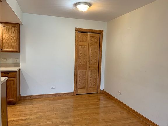 5th image of 12817 Carriage Ln APT 6