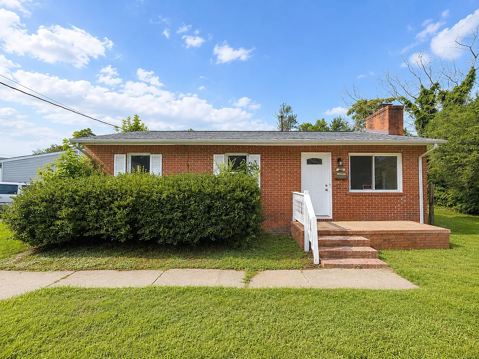 405 Institute Dr
