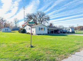 722 Yale Ave, Hillsboro, IL 62049
