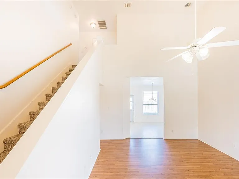 16310 Bandicoot Dr — Photo 5