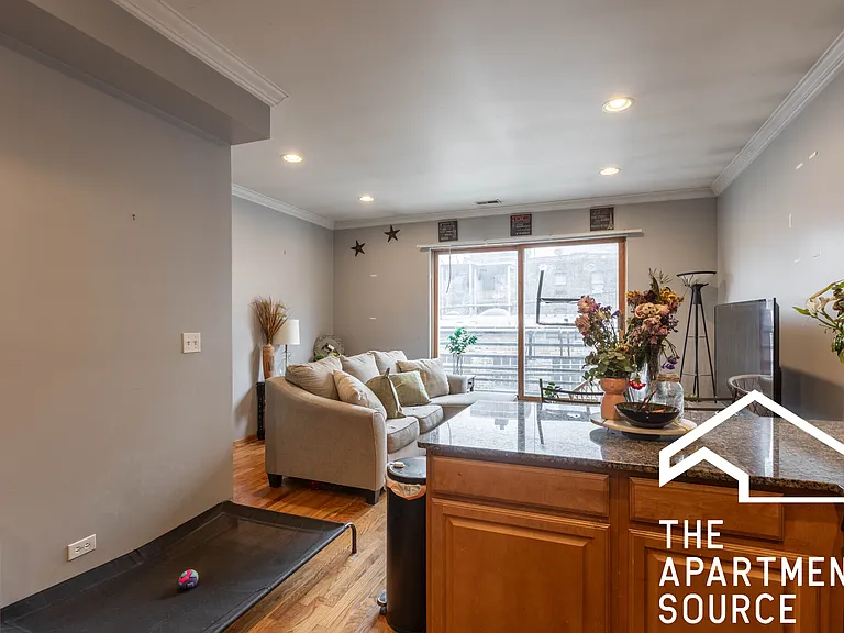 905 W Belmont Ave #3R — Photo 7