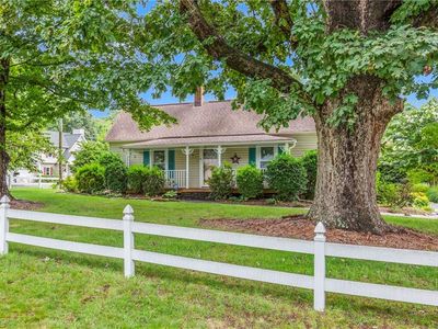 435 Lynhaven Dr, Winston Salem, NC, 27104