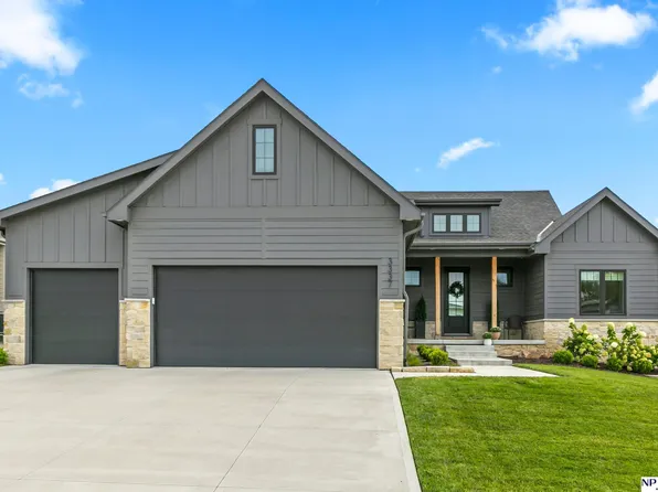 3337 S 212th Ave, Elkhorn, NE 68022
