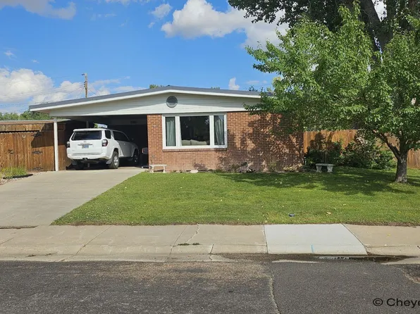 719 Gerald Pl, Laramie, WY 82070