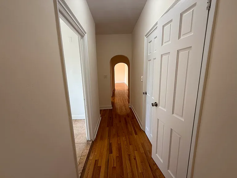 251 W 81st St #4R — Photo 6
