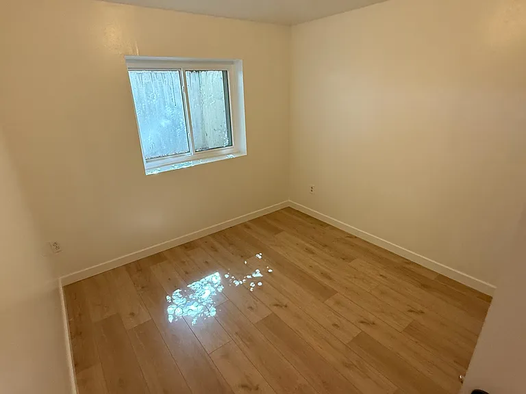 1184 N 850 E — Photo 9