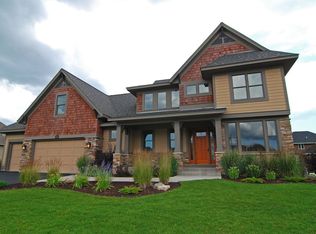 11515 Armstrong Ct, Inver Grove Heights, MN 55077