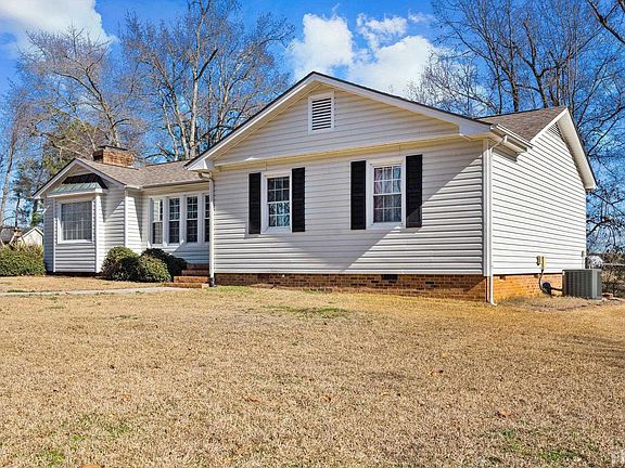 3rd image of 3326 Green Valley Dr