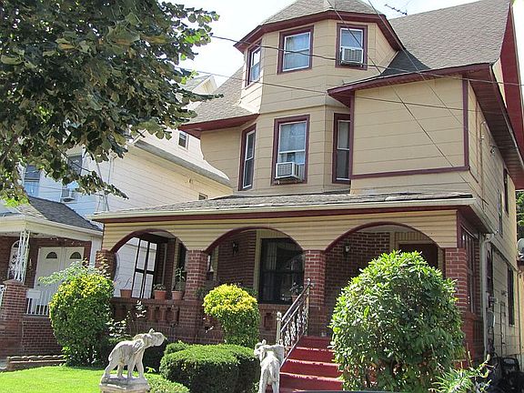 2nd image of 8606 121st St