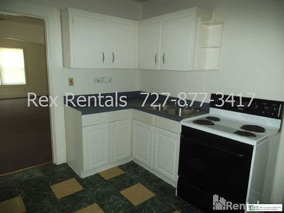 4th image of 2446 3rd Ave S