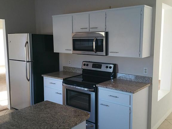 5th image of 2290 E Annapolis Dr
