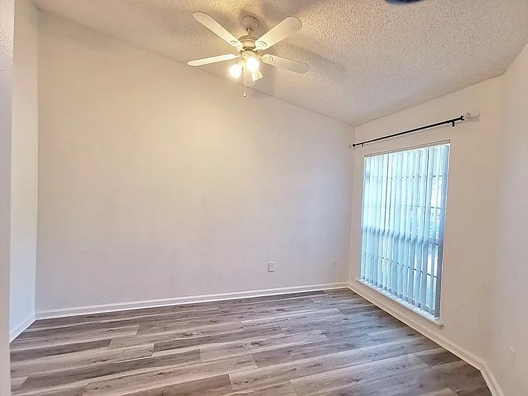 2107 E Willesdon Dr — Photo 20