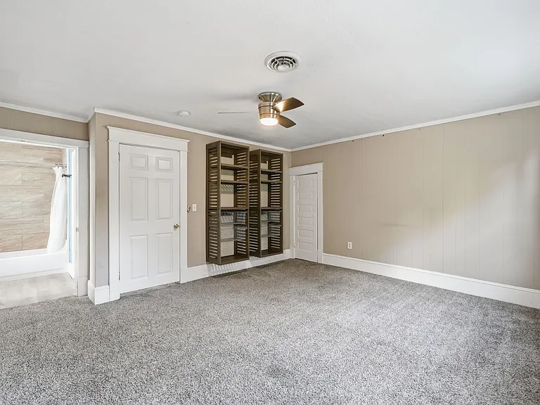 118 Wilson Ave — Photo 13