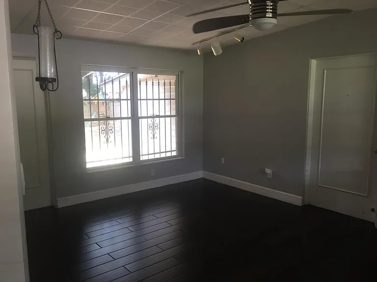 1608 Oranole Rd — Photo 11