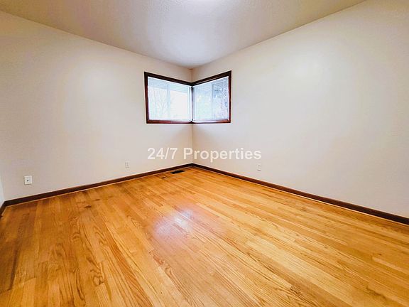 5th image of 1523 NE 72nd Ave #1525