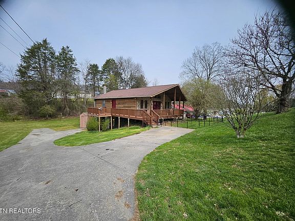 3rd image of 188 Cross Creek Rd