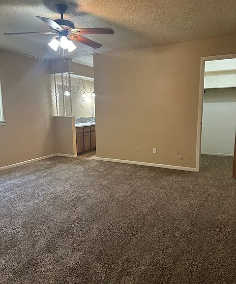 622 Tracy St — Photo 9