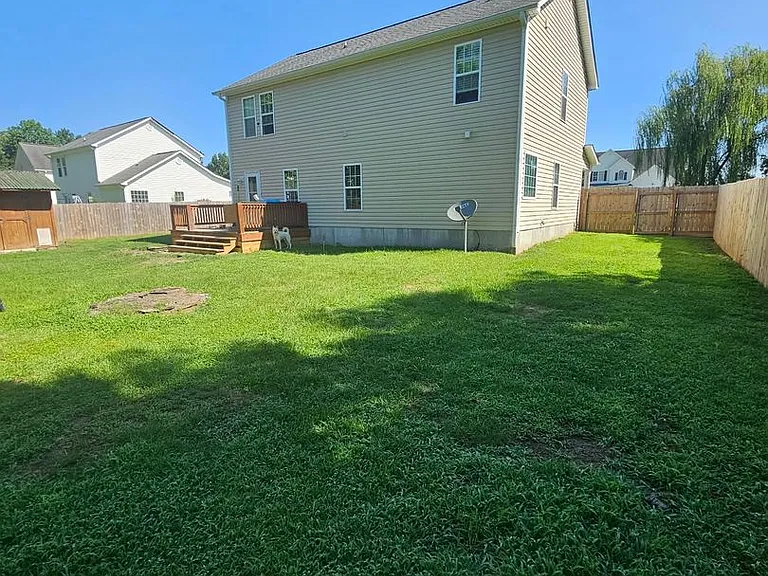111 Casey Ct — Photo 30